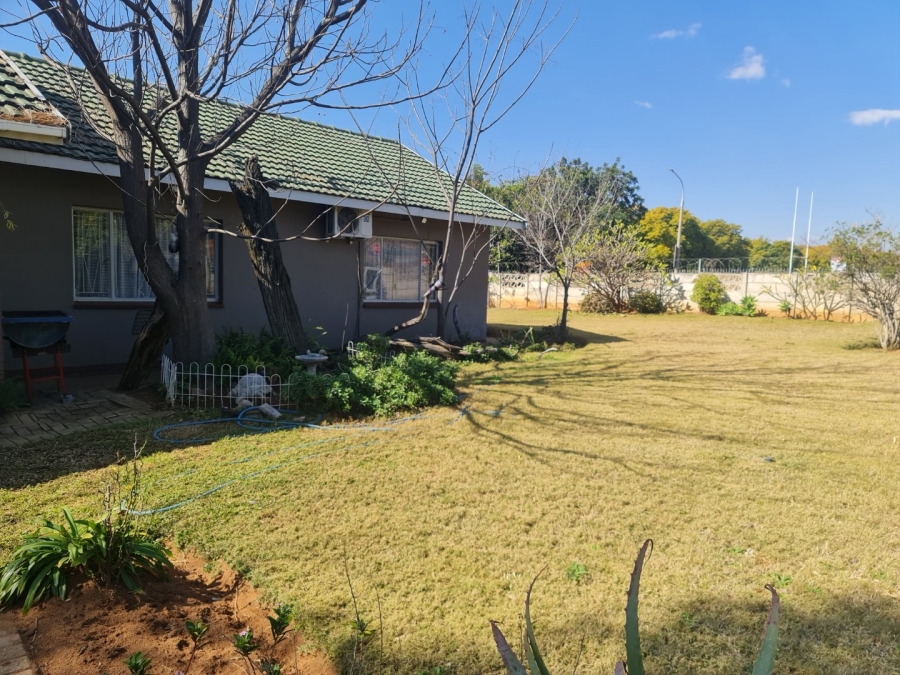 3 Bedroom Property for Sale in Protea Park North West